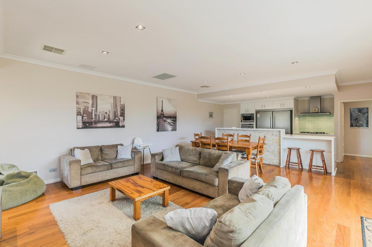 Ocean Keys Cottage - Free Wifi Mindarie Exterior photo