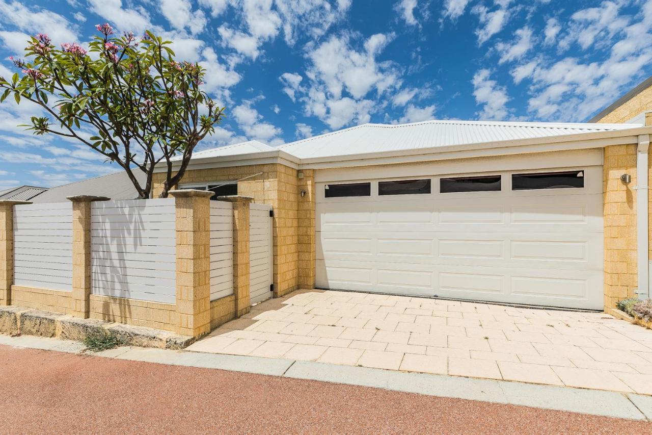 Ocean Keys Cottage - Free Wifi Mindarie Exterior photo